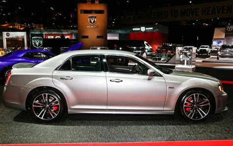 Matte carbon and piano black accents surround the. 2014 Chrysler 300 SR8 Changes | TOPISMAG.NET