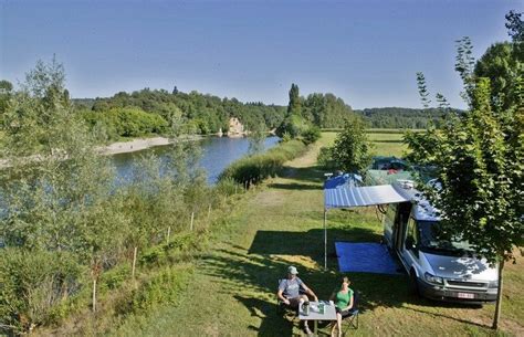 Le camping le temps de vivre vous invite à séjourneren emplacements de camping ou mobil home dans un écrin de nature, à seulement quelques minutes de domme dans la vallée de la dordogne. Camping Le Perpetuum in Domme (Dordogne, Aquitaine)