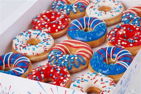 Pero sure akong pasalubong lang sakin yun. Krispy Kreme goes patriotic with Indoughpendence Day Doughnuts