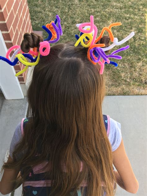 Cute Easy And Inexpensive Crazy Hair Day Idea Easy Crazy Hairstyles