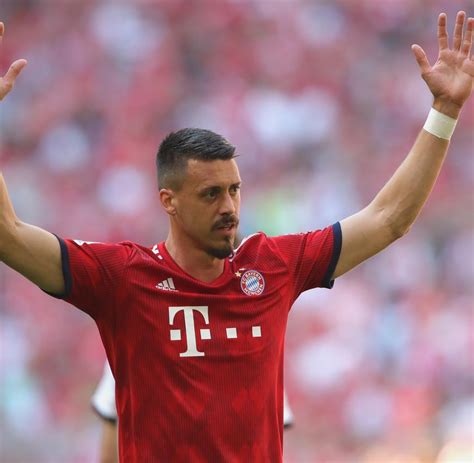 Das frotzeln des sandro wagner. WM 2018: Sandro Wagner - Rücktritt aus DFB-Team lässt tief ...