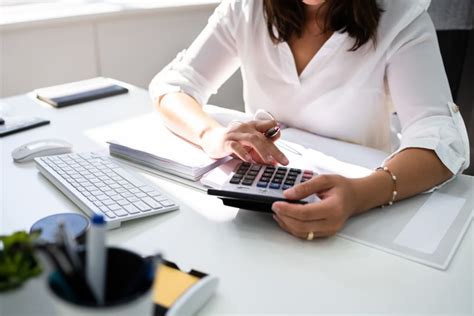 How To Become A Financial Accountant
