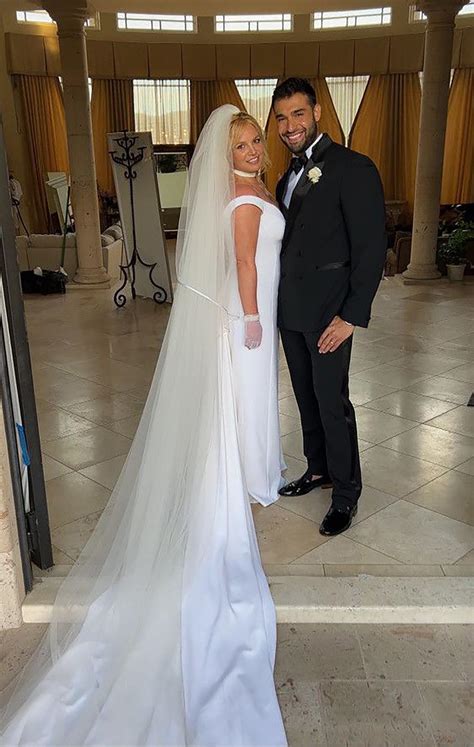 Britney Spears Wedding Dresses Bridal Looks Through The Years