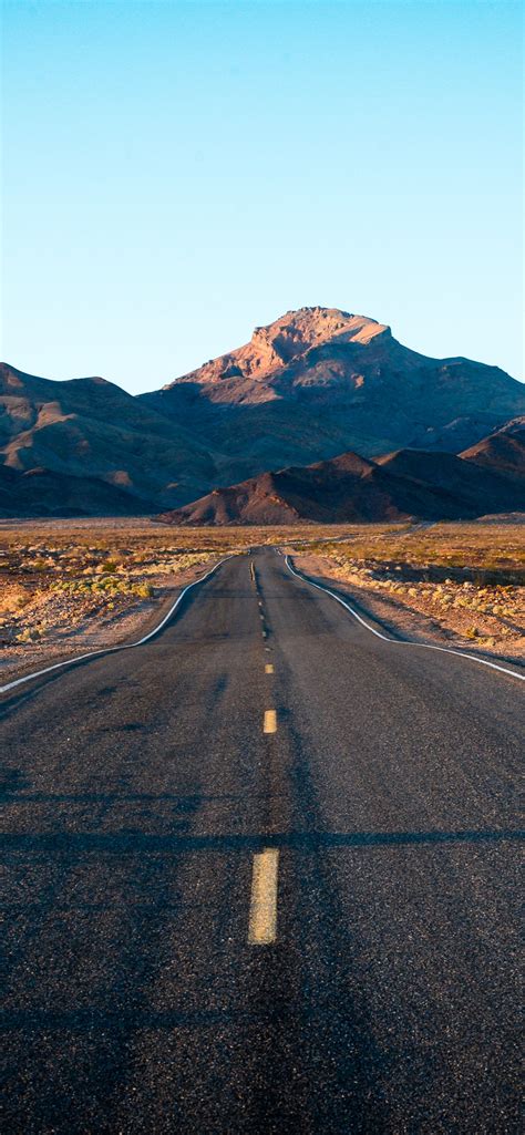 Endless Road Wallpaper 4k Mountain Range Landscape Death Valley