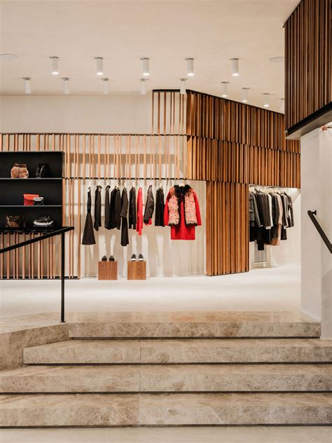 Soto interior design is a design firm working with developers, contractors and home owners in los altos, ca. Javier Simorra flagship store by Mesura | Shop interiors ...