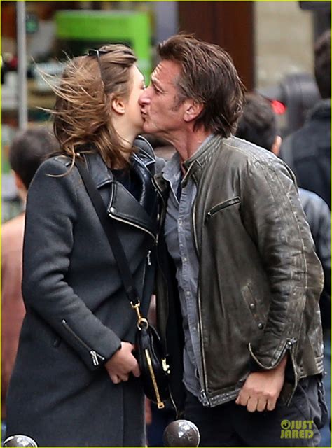 Sean Penn And Adele Exarchopoulos Say Goodbye With A Kiss In Paris