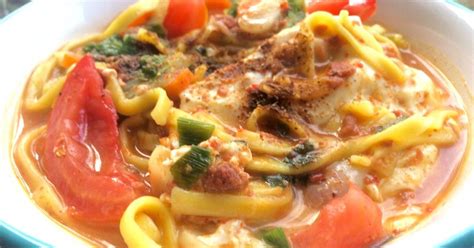 Dapur bunda sie pada video perdananya menyajikan cara memasak mie kuning. Resep Ayam Udang Giling - Soalan Mudah x