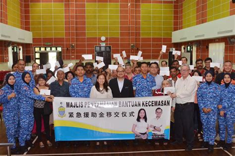 This building is the city of london headquarters of lloyds bank. 52 keluarga mangsa ribut di Berapit terima bantuan wang ...