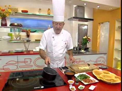 Resulta que el cantautor catalán es el responsable de que karlos arguiñano se lanzara a cocinar en. Karlos Arguiñano en tu cocina: Crepes de pimiento verde ...