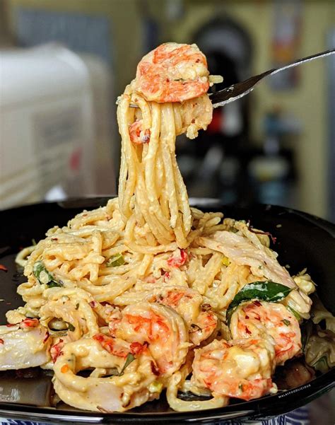Ingat nak buat lagi petang ni, tapi nak cuba buat kuahnya pakai tomato segar. Cara membuat Spicy Buttermilk Spaghetti. Rasanya memang ...