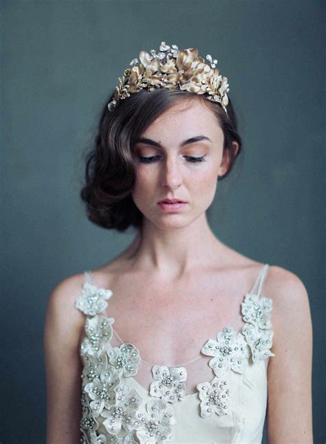 33 Royal Wedding Worthy Bridal Crowns Chic Vintage Brides Chic