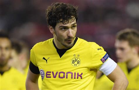Current transfer rumours targeting mats hummels and his transfer history before joining borussia dortmund fc. Mats Hummels is in 'advanced talks' to rejoin Borussia ...