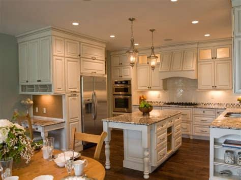 In addition, there are equipment cabinets, such as tall cabinets for a refrigerator or an oven, sink and hob cabinets; Kitchen Layout Templates: 6 Different Designs | HGTV
