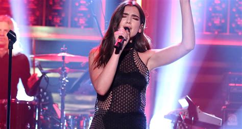 Dua Lipa Makes U S Tv Debut With Hotter Than Hell Tonight Show Performance Watch Now