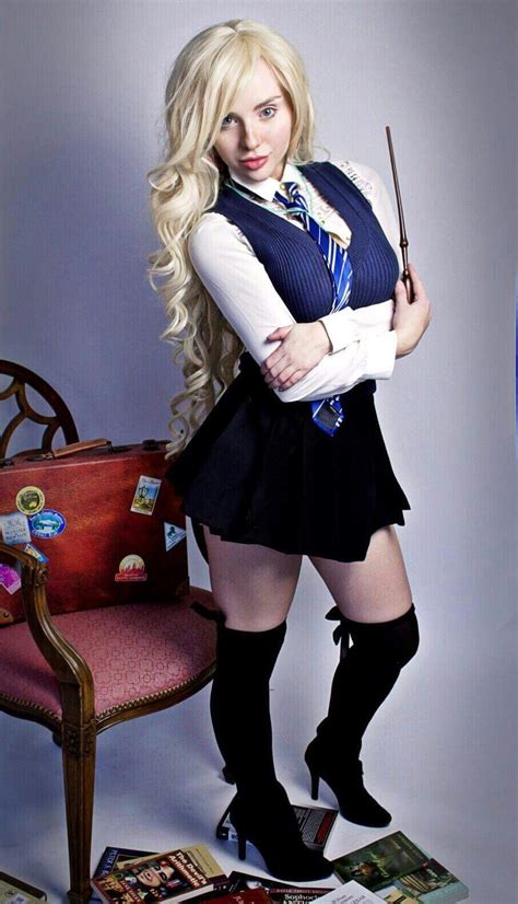 A gallery of cosplay costumes and photos of luna lovegood, from the series harry potter and the order of the phoenix. Pin en Cosplay