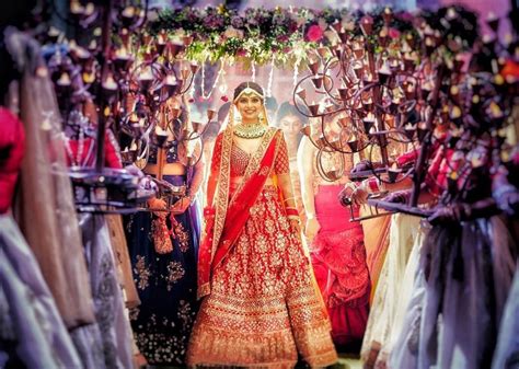 17 Powerful Women That Are Ruling The Indian Wedding Photography Industry