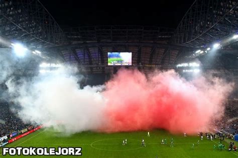 lɛx ˈpɔznaj̃) is a polish professional football club based in poznań and currently competing in the ekstraklasa, the nation's highest division. Lech Poznan - Slask Wroclaw 07.12.2018