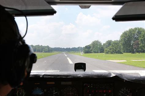 Your Quick Guide To Short Field Takeoffs Flight Training Pilot