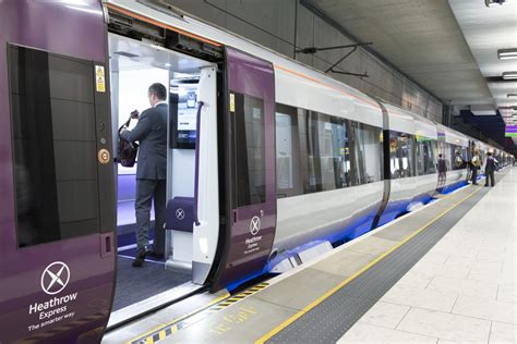 Is It Worth Catching The Heathrow Express? - Roaming Required