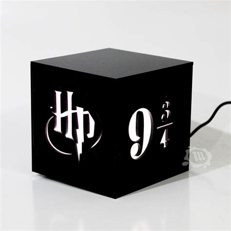 Pin de Carolina Castro em Lamparas | Lembrancinhas de mdf, Luminaria