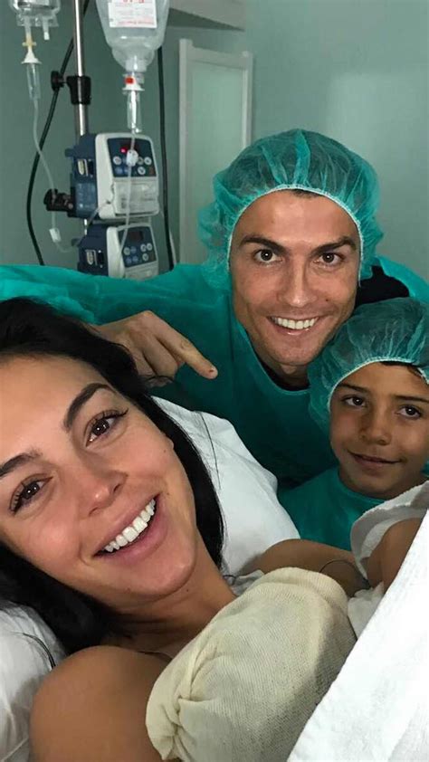 Cristiano Ronaldo S Girlfriend Georgina Fuels Pregnan Vrogue Co