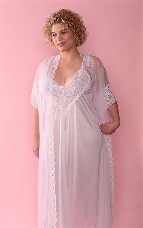 Plus Size Nightgown Lacy White Bridal Nightgown Peignoir Set