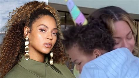 Beyoncés Twins Are So Grown Up She Dances With Son Sir In New Video Youtube