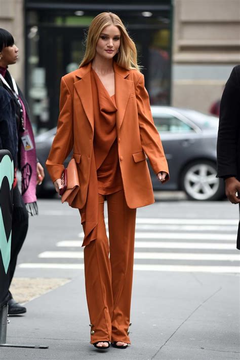 Rosie Huntington Whiteley Street Style Fashion In New York City