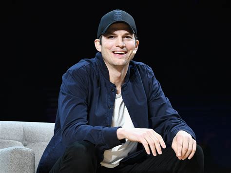 Ashton Kutcher Shares How He Couldn T See Hear Or Walk Due To Rare Autoimmune Disorder Newbeauty