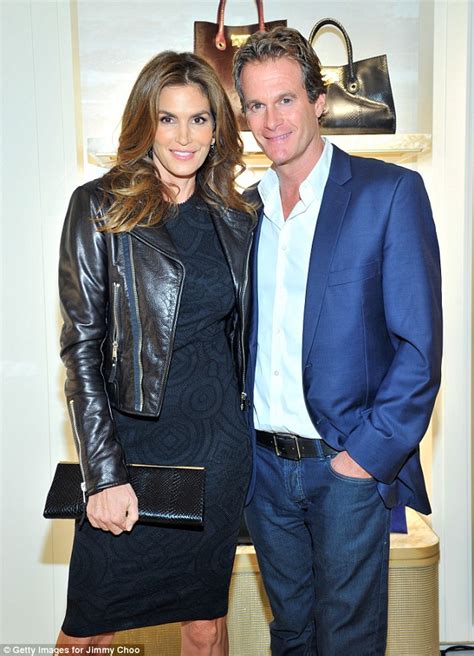 Cindy Crawford Puts On Glamorous Display At Charity Event Before