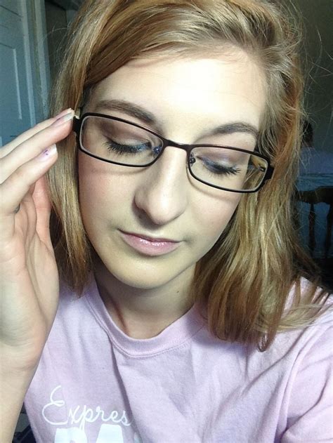 Makeup With Glasses Make The Outer Corner Of The Crease Ad Lid Darker To Make Your Eyes Really