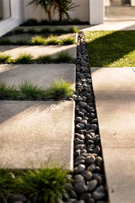Garden Designs With Pebbles And Pavers How To Design Charming