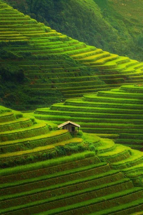 The 40 Most Colorful Places In The World Green Landscape Landscape