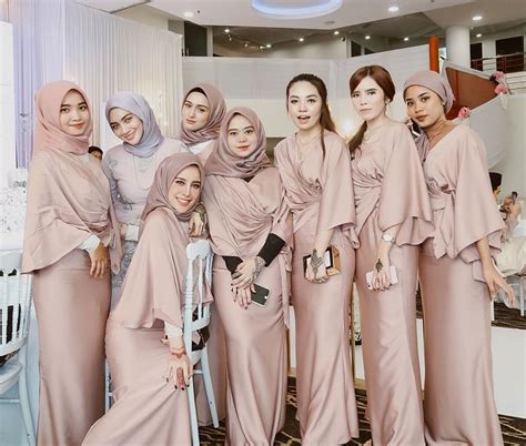 model baju bridesmaid hijab 2020 5 inspirasi model seragam bridesmaid hijab yang elegan nan