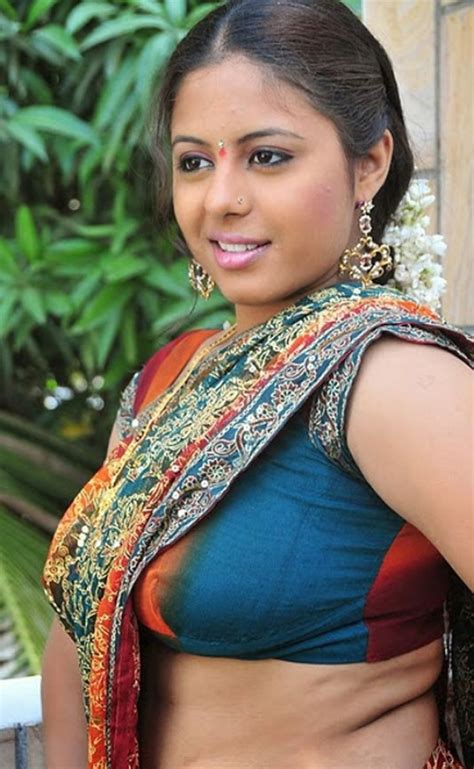 South Indian Aunties Hot Pics