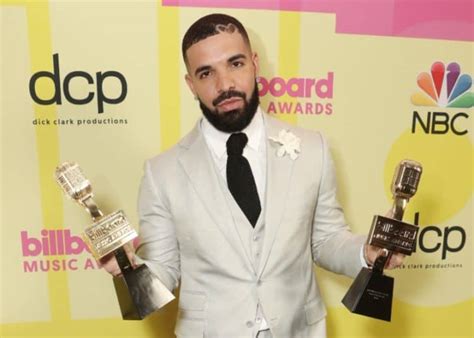 Drake Receives Billboards Artist Of The Decade Award At Bbmas