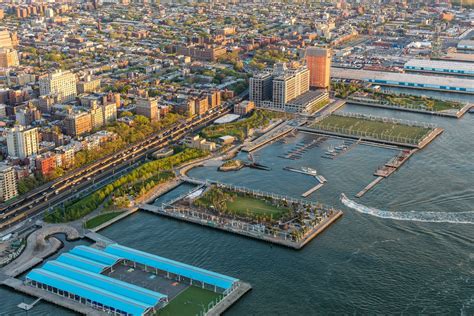 Brooklyn Bridge Parks Lush Lawn At Pier 3 Debuts Curbed Ny