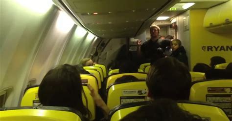 Video Ryanair Passengers Call Police As They Are Stuck On Stranded Jet For Three Hours Daily