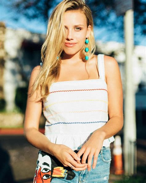 Gracie Dzienny Biography Height And Life Story Super Stars Bio