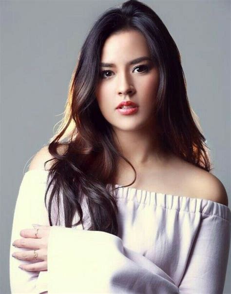 raisa~indonesian actress and singer selebriti wanita cantik wanita