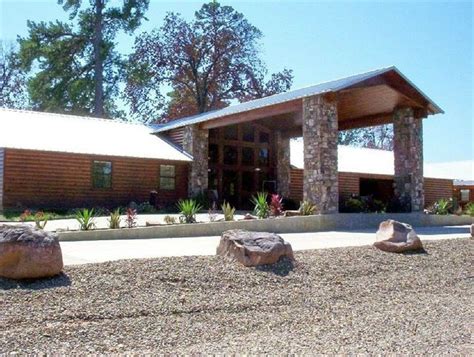 Tranquil timbers retreat is a big, spacious 5 bedroom, with extra sleeping loft, and 4 bath luxury lodge located in the heart of hochatown in timber creek trails. Hochatown Country Lodge (Broken Bow, OK) - Resort Reviews ...