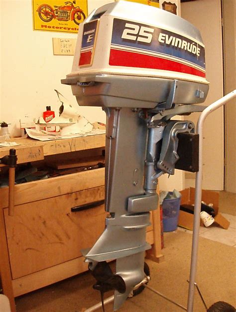 25 marks out of 35pic.twitter.com/3sc6ucrsoq. 1978 Evinrude 25 for sale