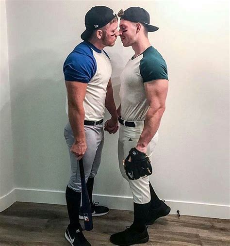 Mmm Hot Guys Homo Men Kissing Lgbt Love Men In Uniform Cute Gay