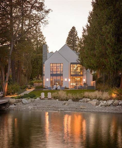 20 Waterfront Lake House Designs