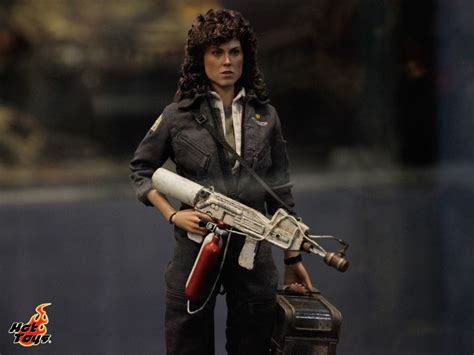 Each pack includes 4 domez, enclosed in their own. Hot Toys at Ani-Com & Games Hong Kong | The Fwoosh