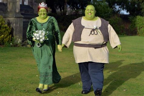 A Couple Got Married As Shrek And Fiona In Real Life Rmemes