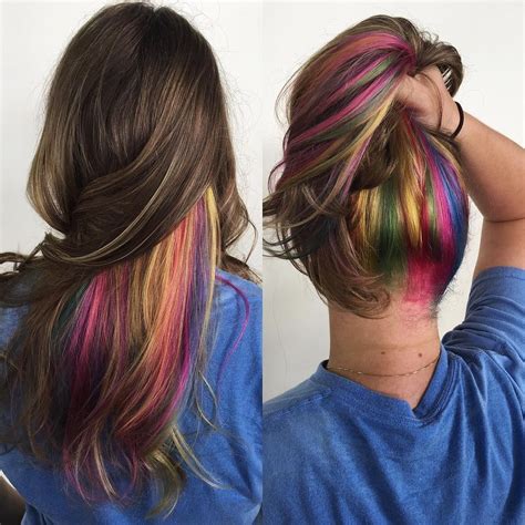 Colored Hair Streaks Ideas Wavy Haircut