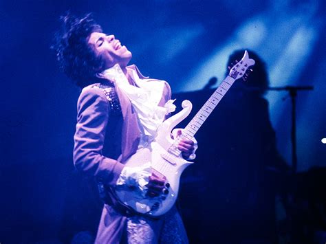 Prince Dead At 57 Inside Emotional Final Concert