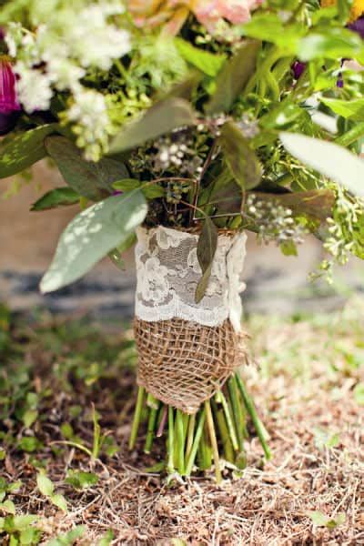 Lace Ribbon Rustic Wooden Vases And Driftood Are Popular Diy Wedding