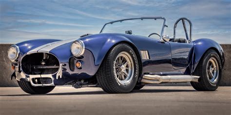 The 25 Coolest Vintage Cars Of All Time 25 Cool Vintage Cars To Add
